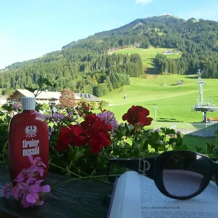 Anita * Βέστεντορφ